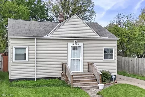 12506 Kirton Ave, Cleveland, OH 44135