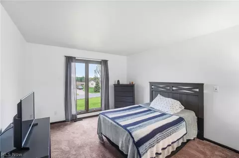 Bedroom - 1455 Riverview Dr, Lima, OH 45805 photo 6 of 11