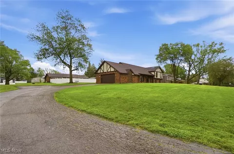 Exterior - 1455 Riverview Dr, Lima, OH 45805 photo 9 of 10