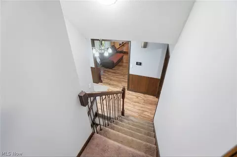 Entry Way - 1455 Riverview Dr, Lima, OH 45805 photo 4 of 5