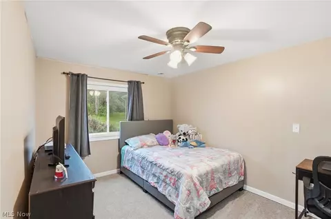 Bedroom - 1455 Riverview Dr, Lima, OH 45805 photo 10 of 11
