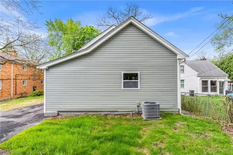 18155 Libby Rd, Maple Heights, OH 44137 photo 32