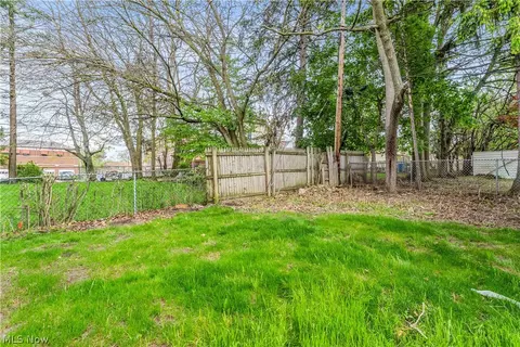 18155 Libby Rd, Maple Heights, OH 44137 photo 30