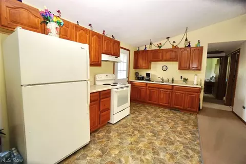 5875 Trumbull Rd, Geneva, OH 44041 photo 7