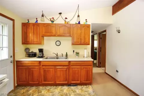 5875 Trumbull Rd, Geneva, OH 44041 photo 8