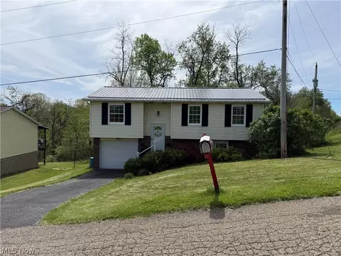 191 Ridgeland Dr, Toronto, OH 43964