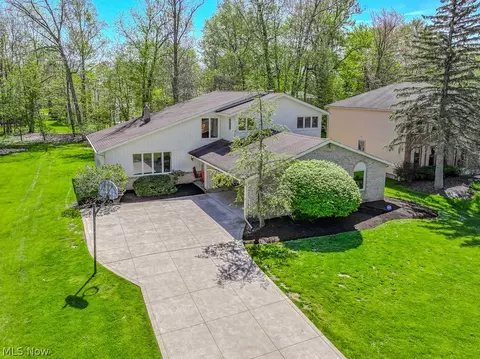 5133 Stansbury Dr, Solon, OH 44139