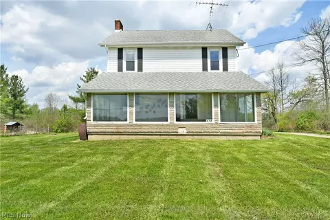 634 Bristol Champion Townline Rd NE, Bristolville, OH 44402