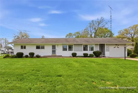 921 Duff Dr, Ashland, OH 44805