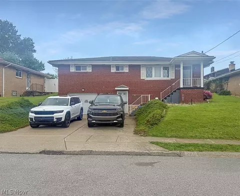 240 Fernwood Ave, Weirton, WV 26062