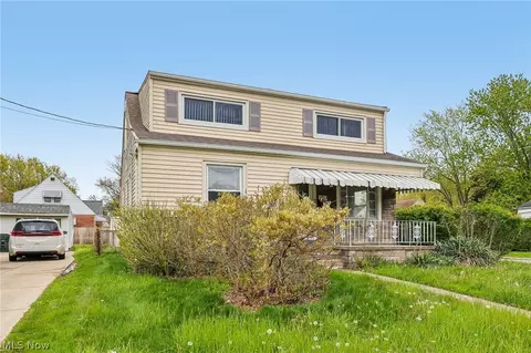 599 E 250th St, Euclid, OH 44132 photo 3