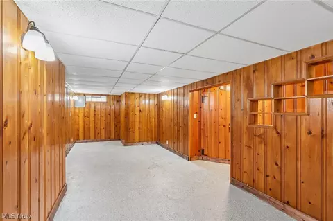 599 E 250th St, Euclid, OH 44132 photo 39