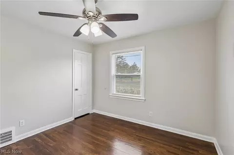 599 E 250th St, Euclid, OH 44132 photo 24
