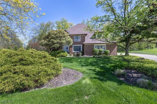 8051 Valleyview Ct, North Royalton, OH 44133