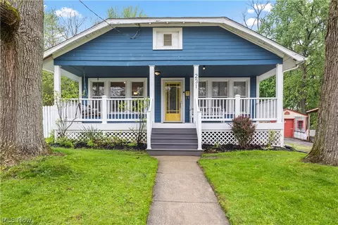 231 W Union St, Medina, OH 44256
