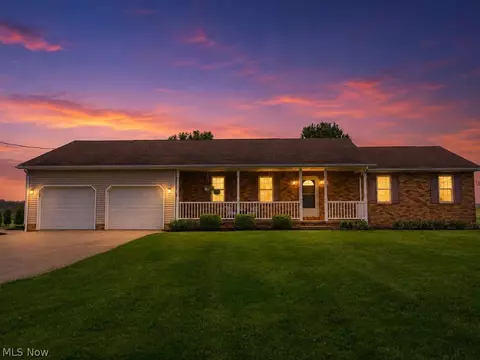 9272 Andora Rd NE, East Rochester, OH 44625