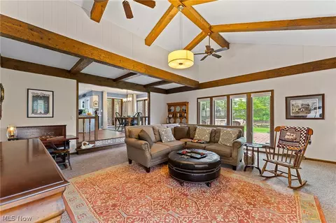 Living - 4207 Stratford Rd, Boardman, OH 44512 photo 1 of 4
