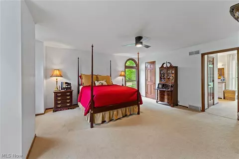 Bedroom - 4207 Stratford Rd, Boardman, OH 44512 photo 1 of 4