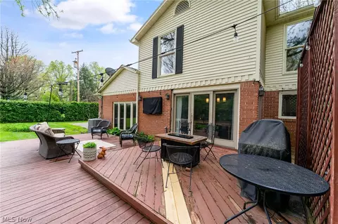 Exterior - 4207 Stratford Rd, Boardman, OH 44512 photo 2 of 9