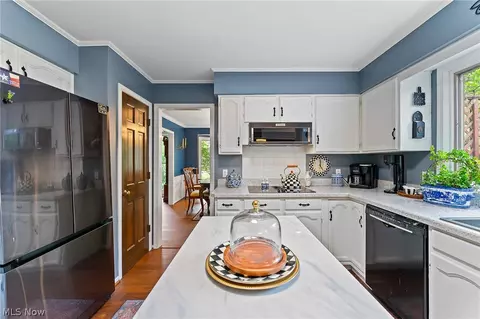 Kitchen - 4207 Stratford Rd, Boardman, OH 44512 photo 2 of 3