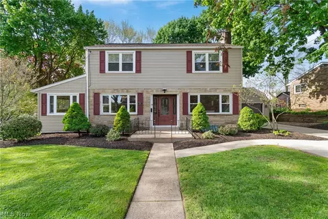 134 Bonnett St SW, North Canton, OH 44720