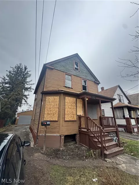3008 Roanoke Ave, Cleveland, OH 44109
