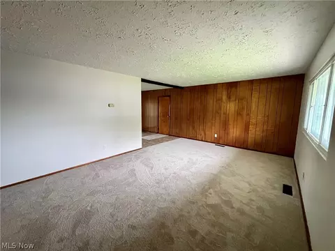 4135 Sabin Dr, Rootstown, OH 44272 photo 3