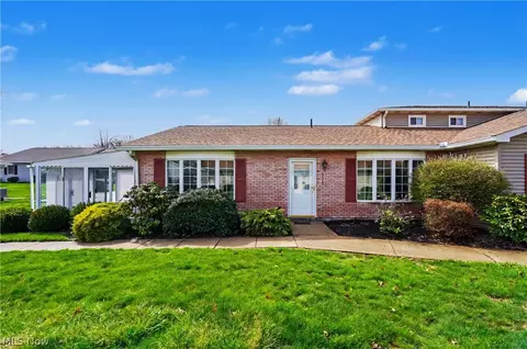 934 Canterbury Ln, Salem, OH 44460
