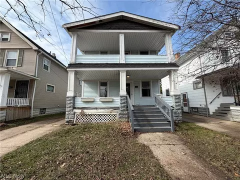3308 W 90th St, Cleveland, OH 44102