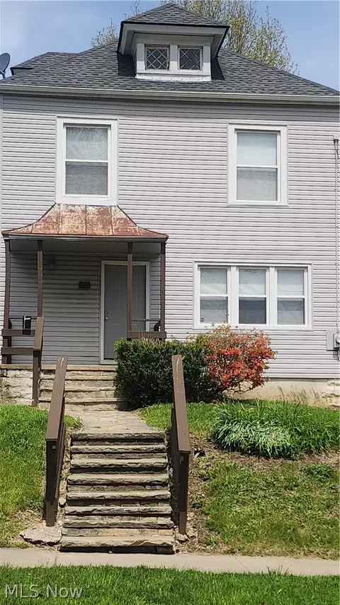 499 Gage St, Akron, OH 44311