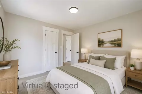Bedroom - 37 Arlington Cir, Wickliffe, OH 44092 photo 3 of 7