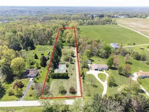5840 Boneta Rd, Medina, OH 44256