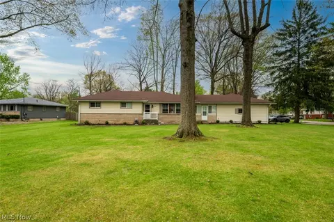 503 E Montrose St, Youngstown, OH 44505