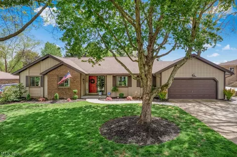 3723 Troon Dr, Uniontown, OH 44685