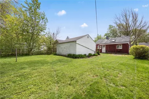 Exterior - 166 Caroline St, Elyria, OH 44035 photo 8 of 8