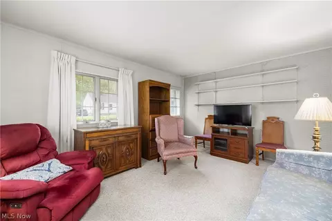 Living - 166 Caroline St, Elyria, OH 44035 photo 1 of 4