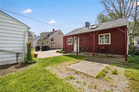 Exterior - 166 Caroline St, Elyria, OH 44035 photo 6 of 8