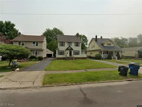 4467 W 228th St, Fairview Park, OH 44126