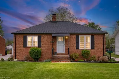 4052 W 223rd St, Fairview Park, OH 44126