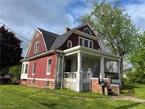 2007 Lincoln Way NW, Massillon, OH 44647