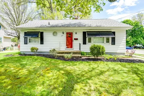 3569 Elm Rd, Stow, OH 44224