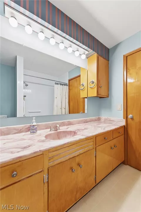 1304 E 2nd St, Dover, OH 44622 photo 19