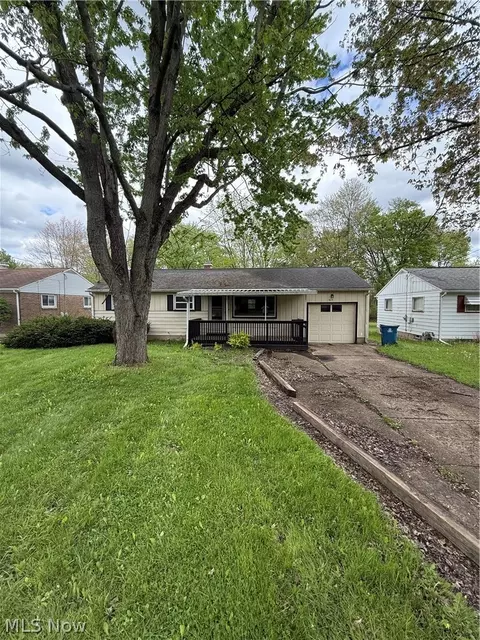 959 Keefer Rd, Liberty, OH 44420