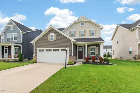 36283 Lands End Dr, North Ridgeville, OH 44039