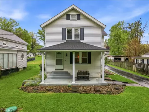 4862 Grand Blvd, Newton Falls, OH 44444