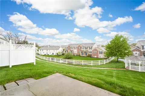 Exterior - 438 Turner Dr, Copley, OH 44321 photo 2 of 2