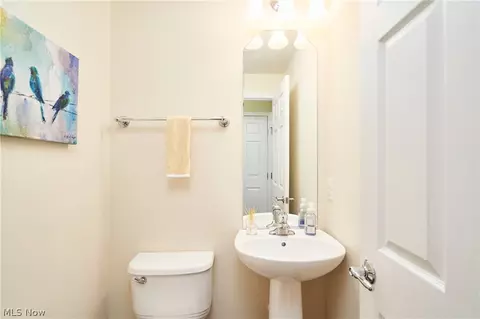 Bath - 438 Turner Dr, Copley, OH 44321 photo 1 of 3