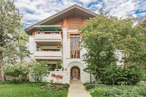 2577 Overlook Road W3 Rd #W3 (5), Cleveland Heights, OH 44106