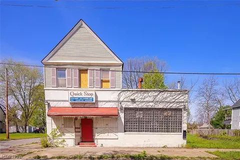 1054 E 71st St, Cleveland, OH 44103