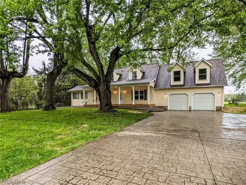 861 Mishler Rd, Mogadore, OH 44260